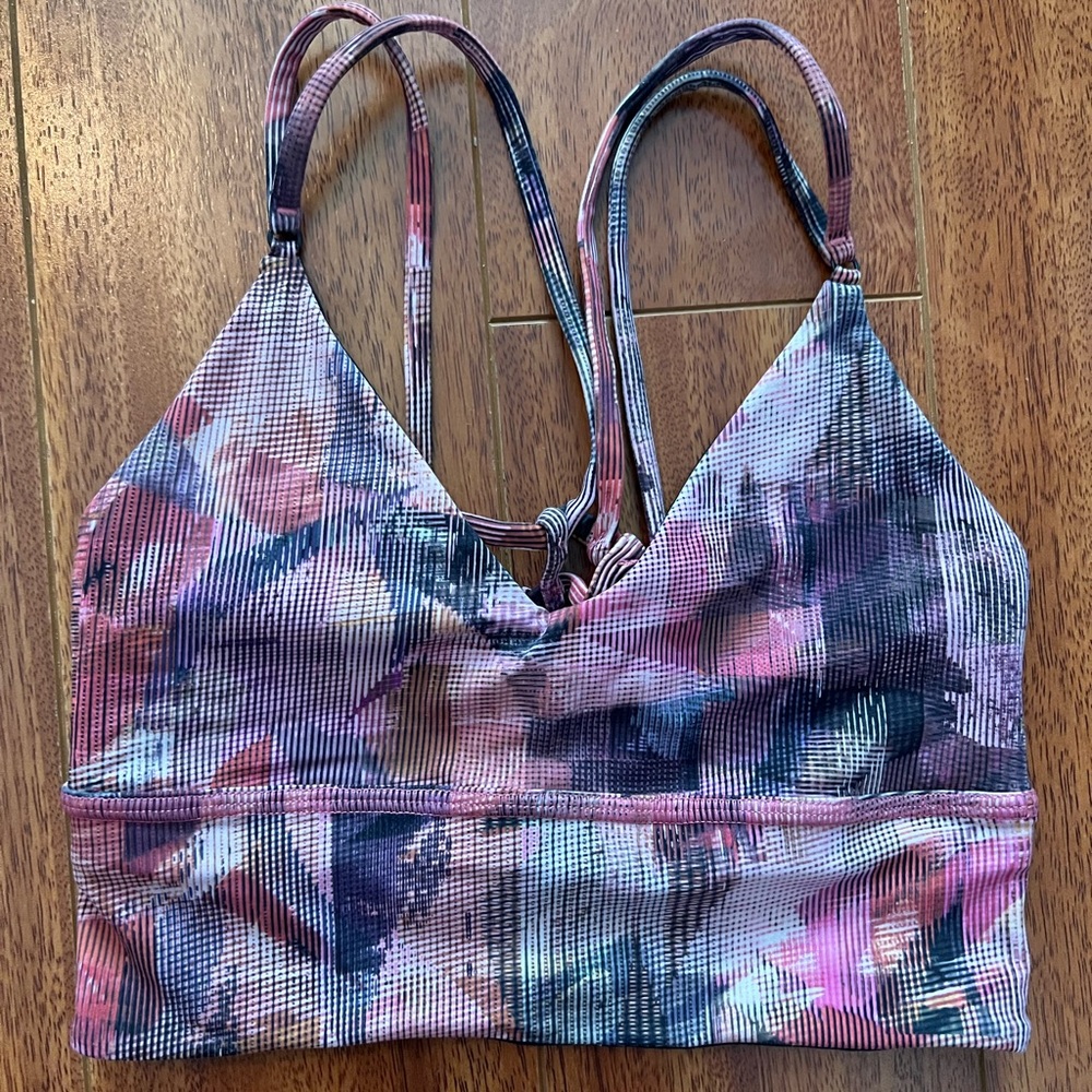 Lululemon sports bra